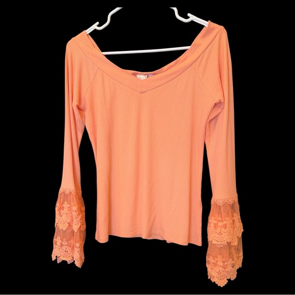 VENUS peach, ruffled & tiered lace long sleeve ribbed off shoulder design sz L - Picture 1 of 7